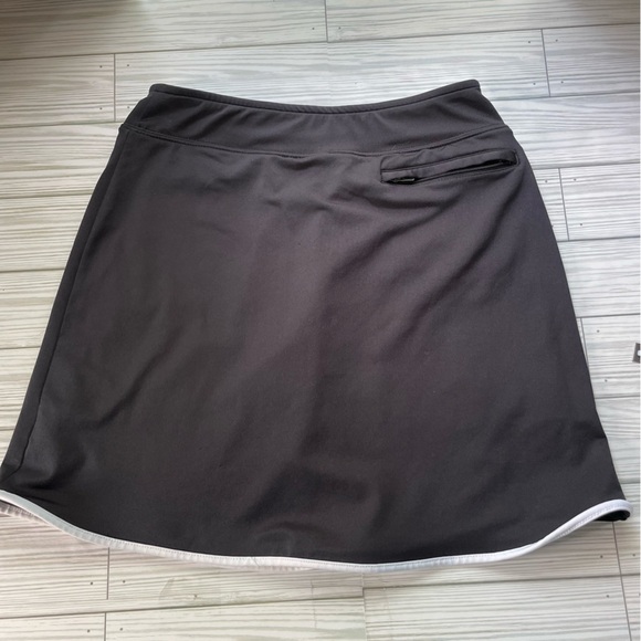 Slazenger Black Athletic Wrap front Skort with White Trim size xs - Picture 9 of 10
